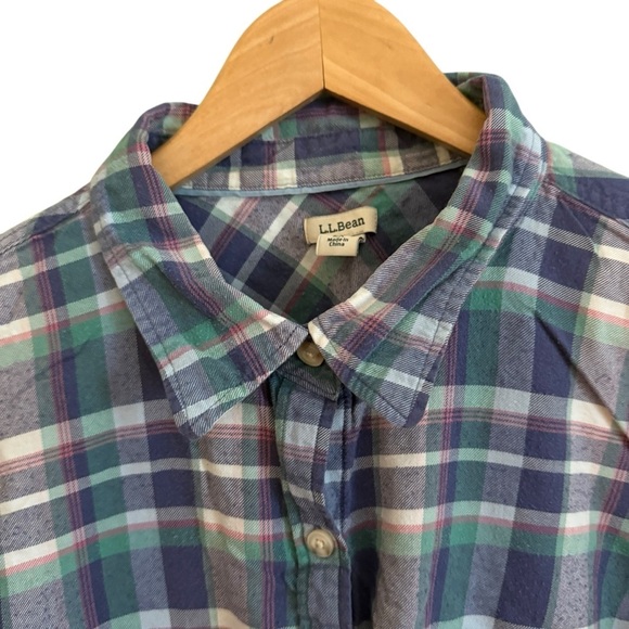 LL Bean Womens Relaxed Fit Plaid Flannel Top Size 2X English Countryside Barn - Picture 5 of 13